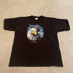 Vintage “Freedom” Graphic T-Shirt with Eagle Design size XL